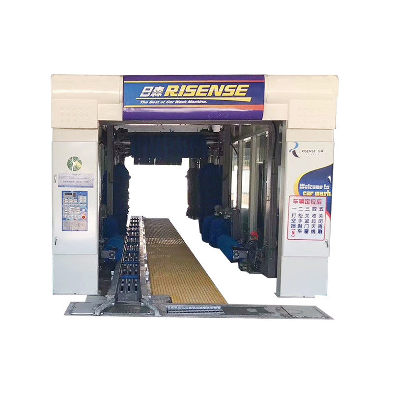 Nettoyez efficacement votre voiture avec 9 brosses
