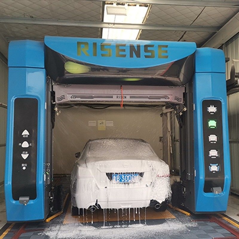 Le lavage de voiture sans contact en Malaisie Risense 360 entièrement automatique sans pinceau et sans contact