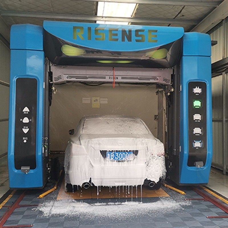 Le lavage de voiture sans contact en Malaisie Risense 360 entièrement automatique sans pinceau et sans contact
