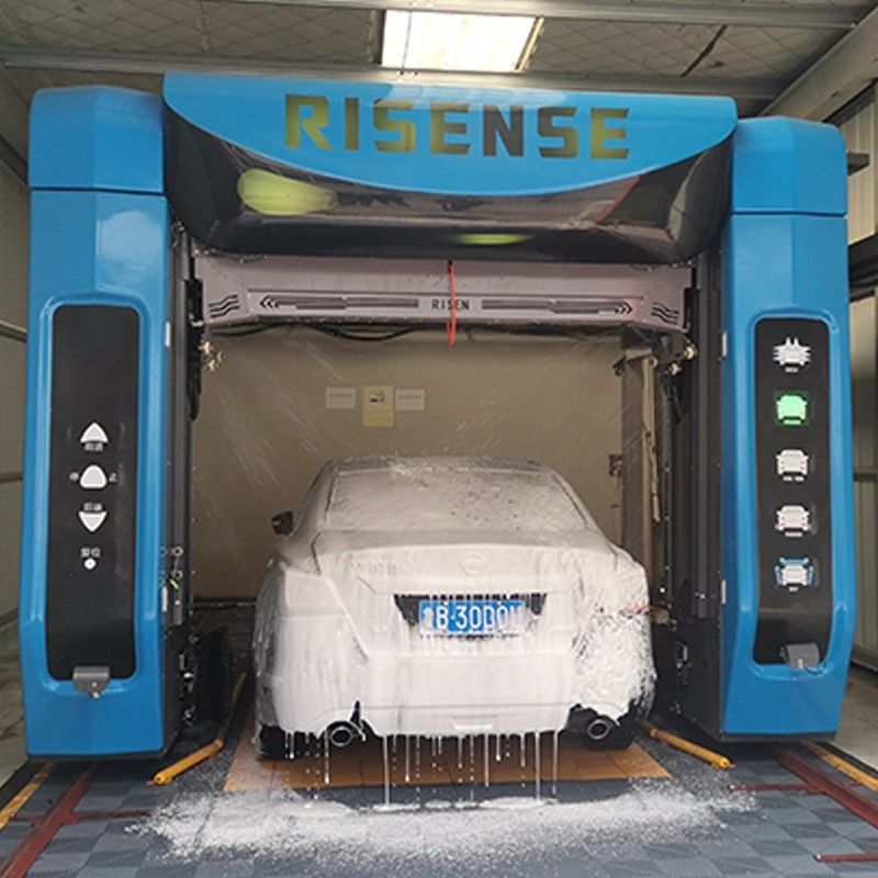 Le lavage de voiture sans contact en Malaisie Risense 360 entièrement automatique sans pinceau et sans contact