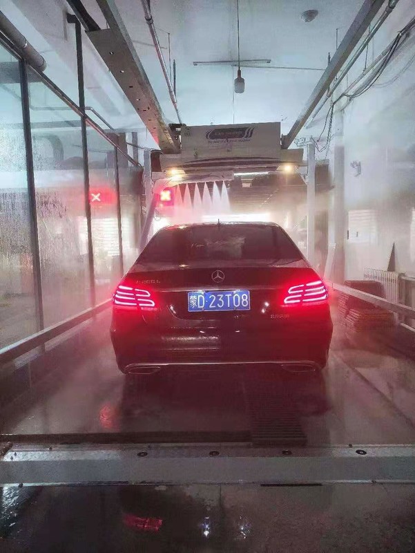 Laveuse automobile sans contact HP 231 Dimension de la machine L*W*H 7600*3315*3100