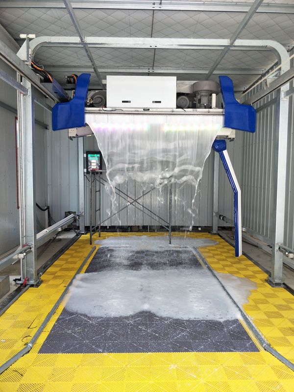 Puissance de sortie 1000W HP-360 Machine à laver les voitures sans contact Pour les voitures / jeeps / autocars